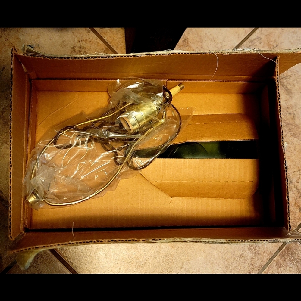 Princess House Vintage Wine Decanter Pitcher - Picture 4 of 7